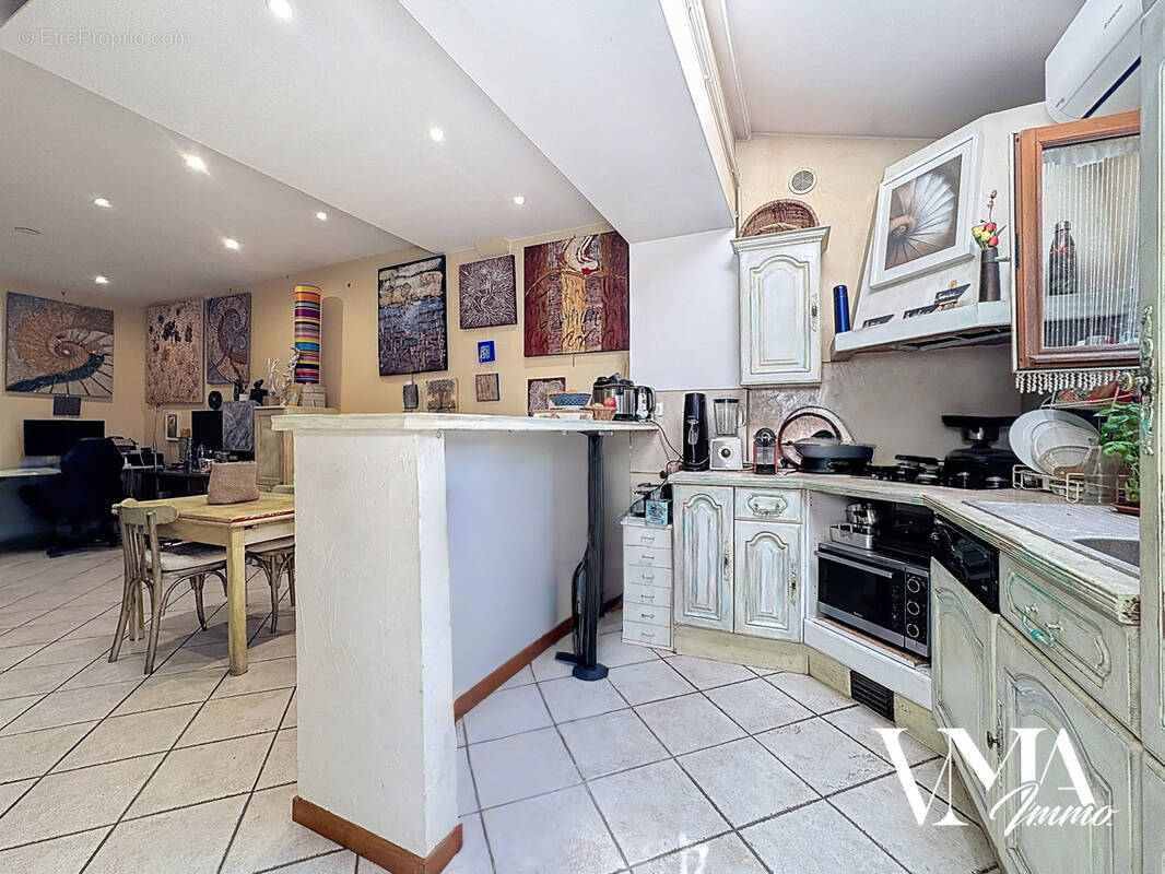 Appartement à DECINES-CHARPIEU