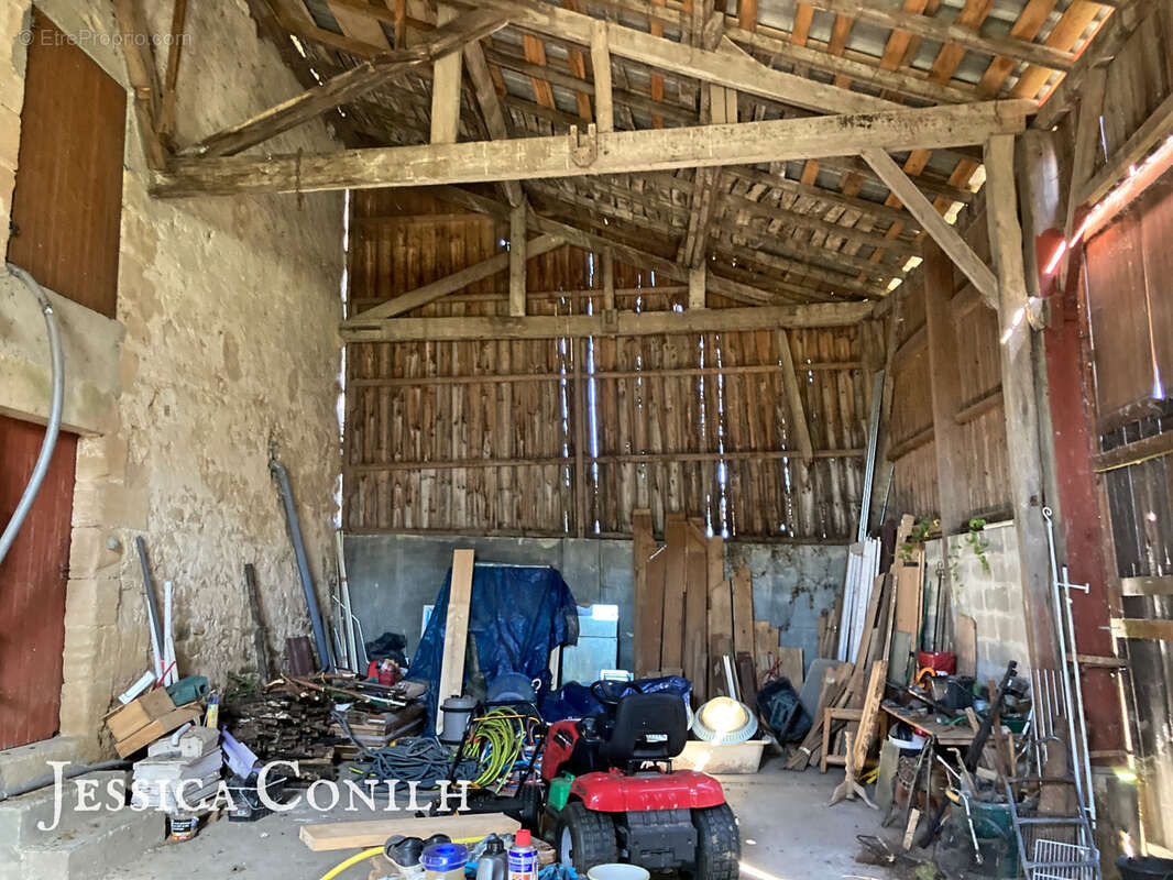 Maison à BOURDELLES