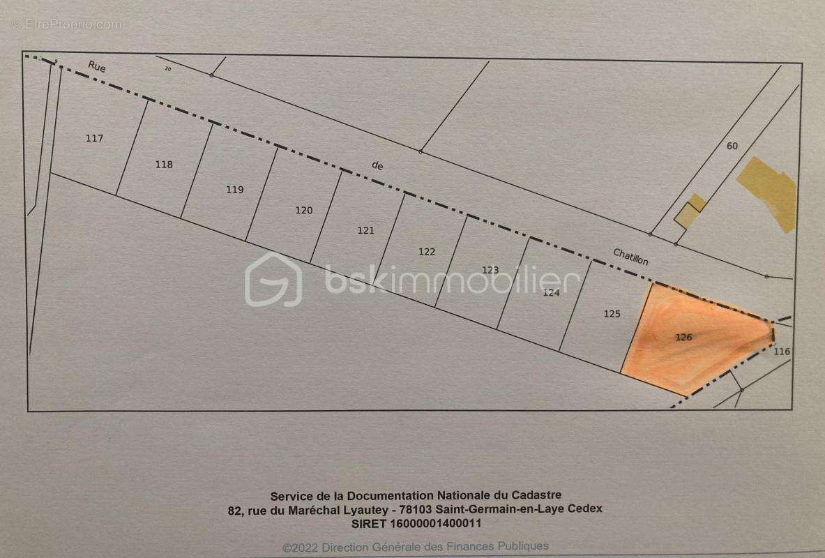 Terrain à GIFFAUMONT-CHAMPAUBERT