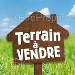 Terrain à UGLAS