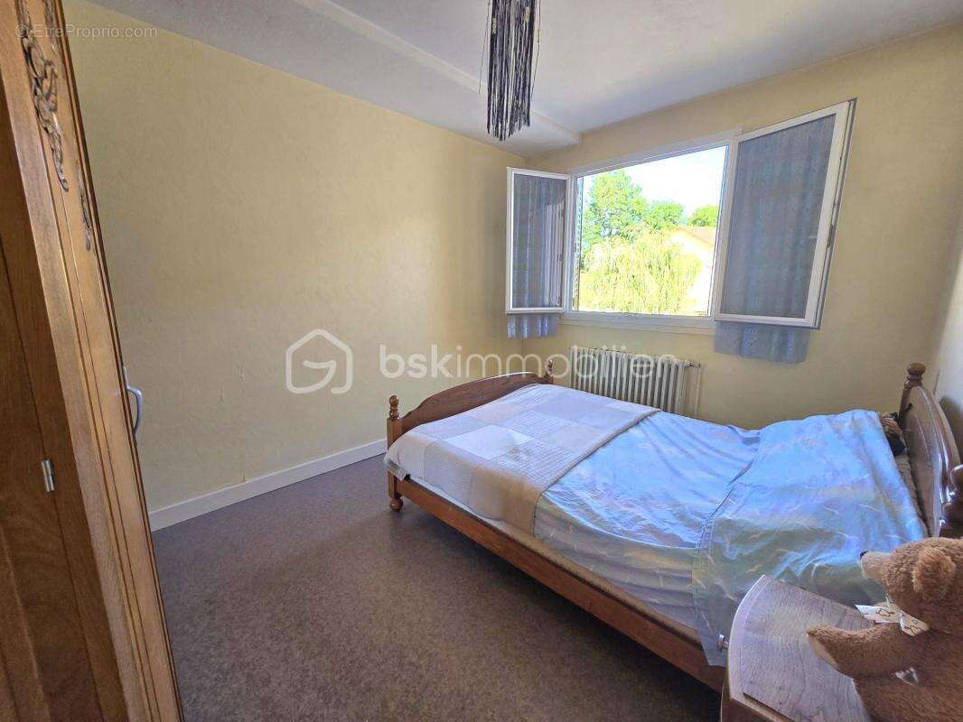 Appartement à PUY-GUILLAUME