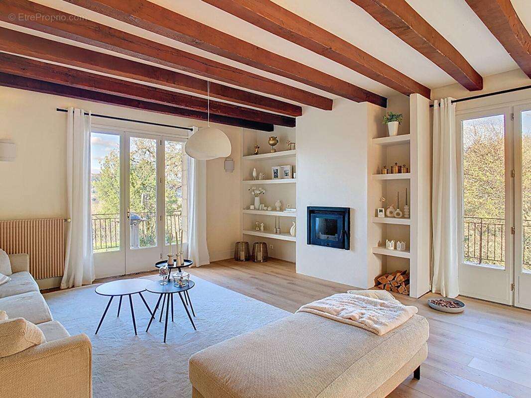 Maison à CASTELNAUD-LA-CHAPELLE