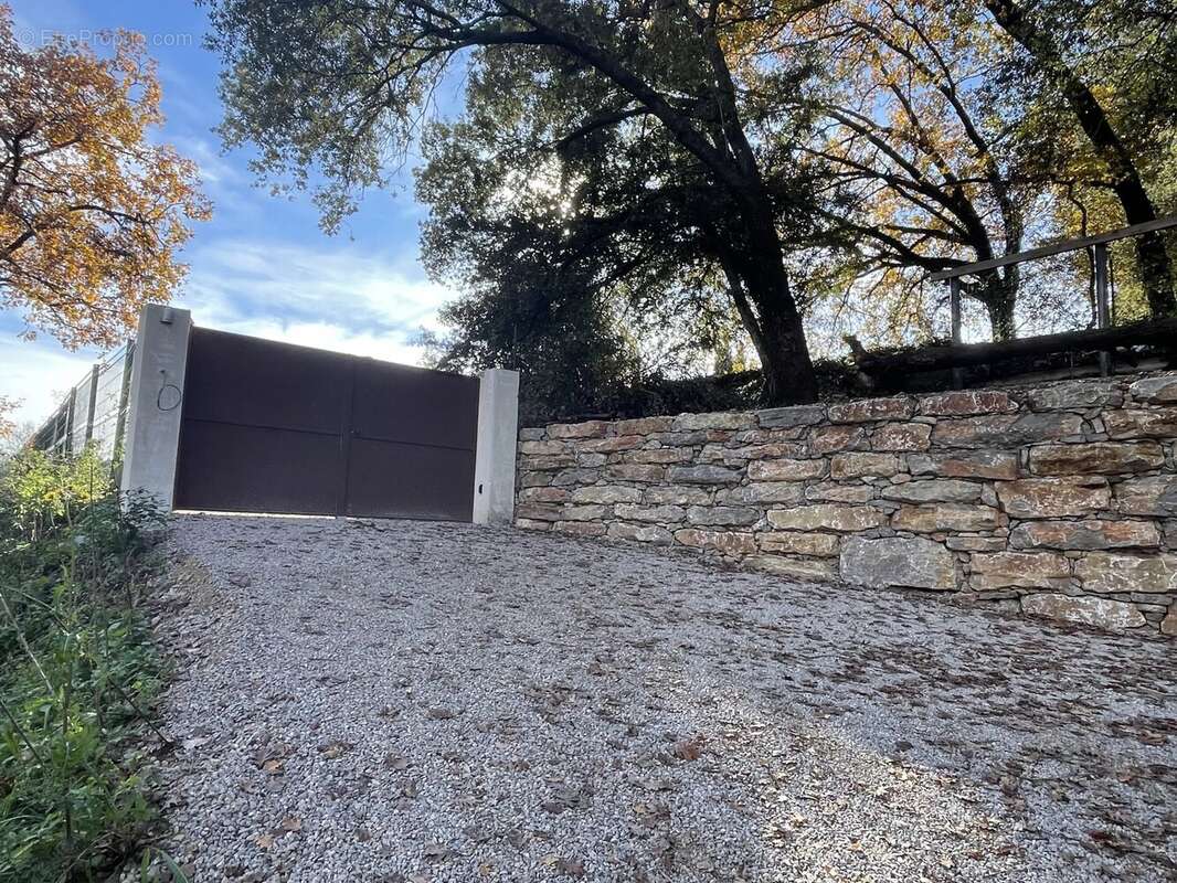 Maison à FIGANIERES