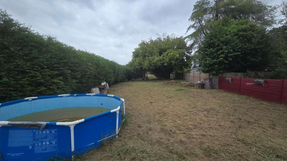 Maison vendue Meublée Proche toutes commodités avec terrain à bâtir - photo 10