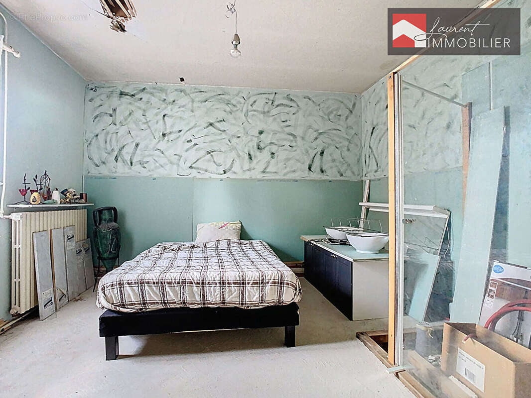 Maison à PONT-DE-VAUX