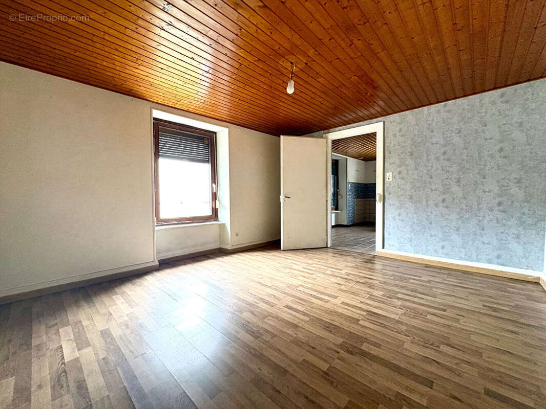 Appartement à LE THILLOT