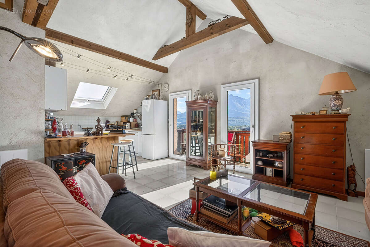 Appartement à SAINT-JORIOZ