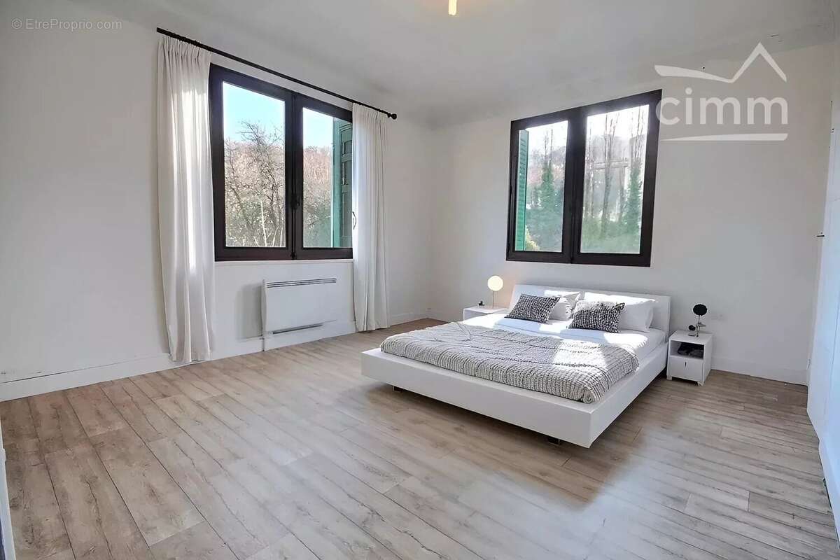 Appartement à LA ROCHETTE