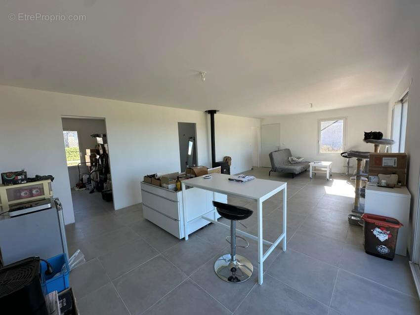 Maison à SAINT-GERVAIS-D'AUVERGNE