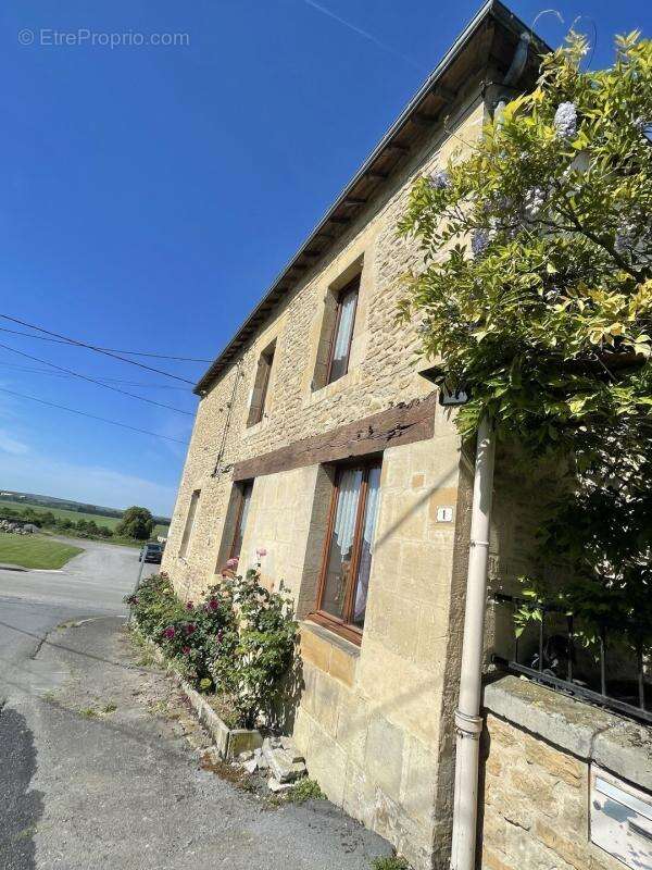 Maison à CHARBOGNE