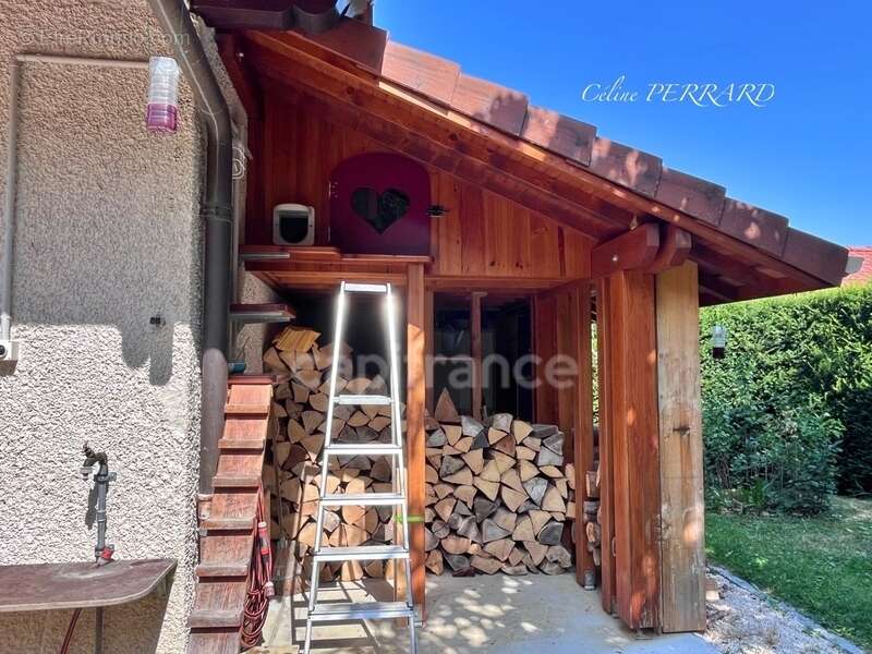 Maison à SAINT-CERGUES