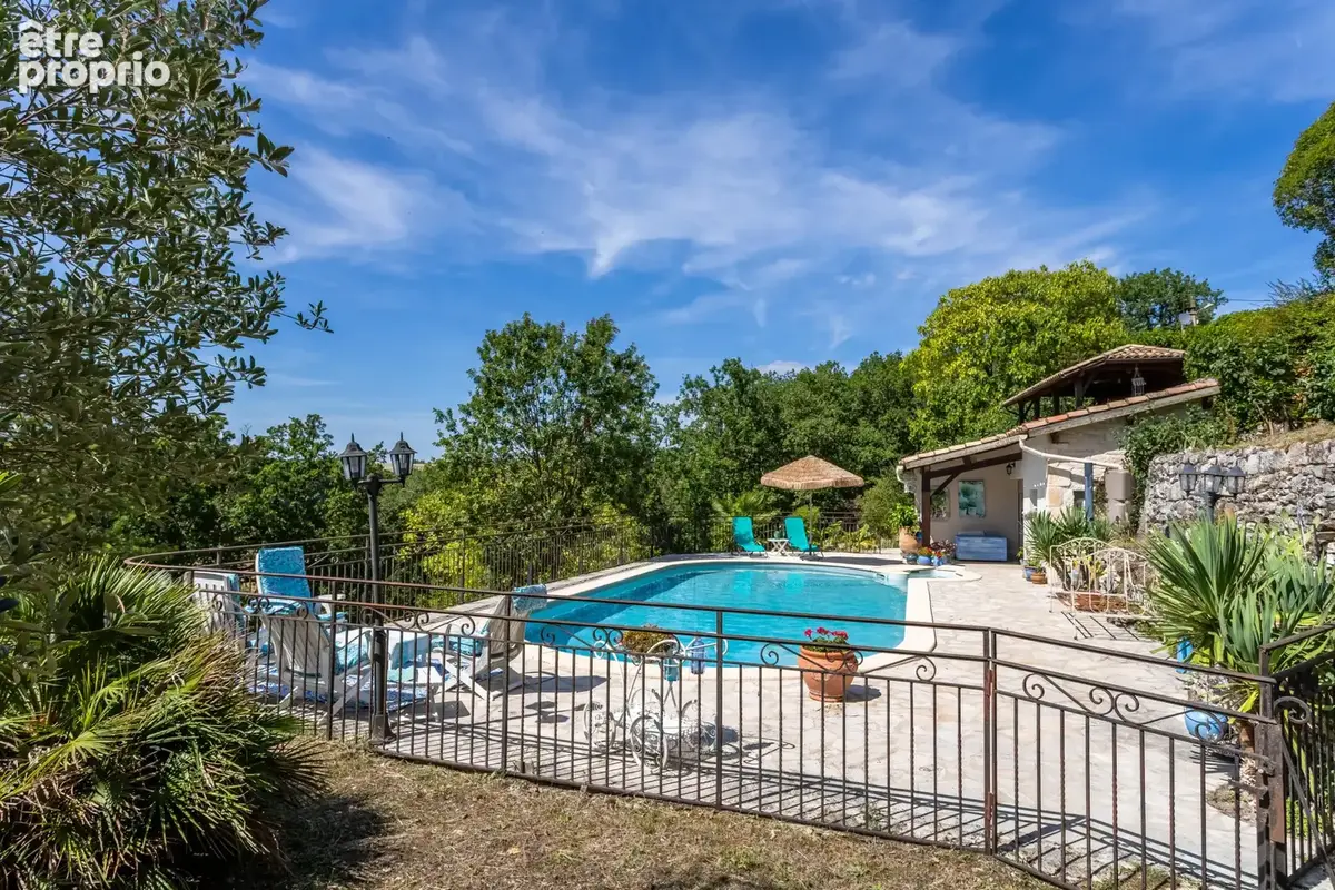 Maison de campagne avec piscine, annexe, dépendances et garage - photo 31