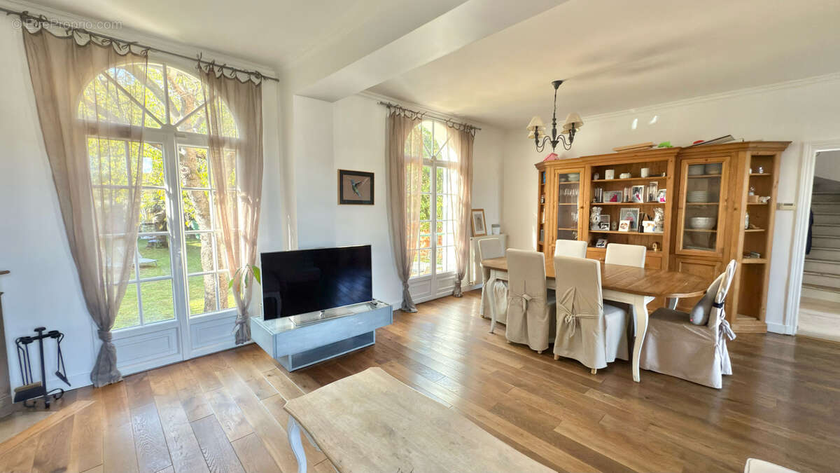 Maison à SAINT-GRATIEN