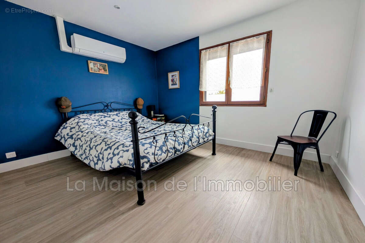 Maison à CRIQUEBEUF-SUR-SEINE