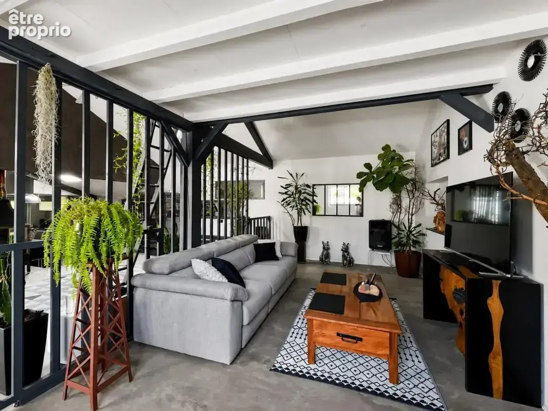 Maison de 4 pièces de 138 m² à Bournoncle-Saint-Pierre - photo 2