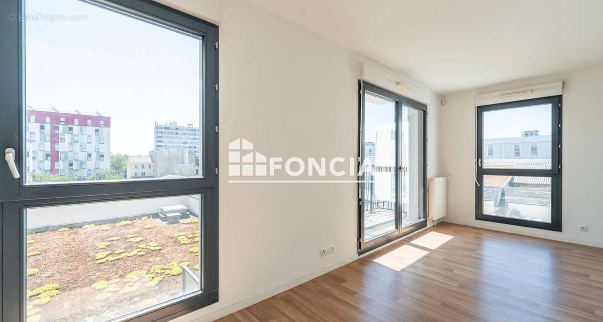 Appartement à AUBERVILLIERS