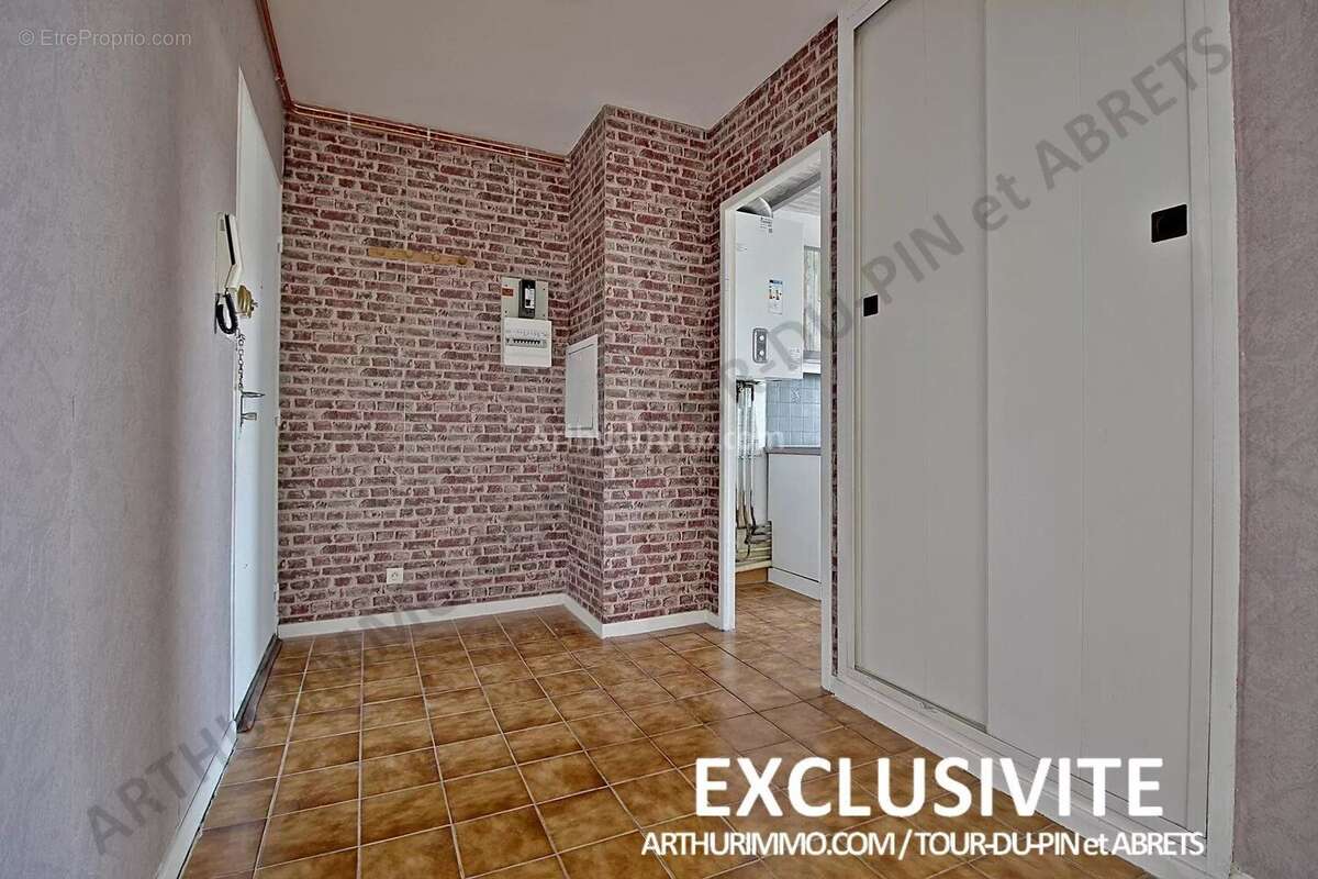 Appartement à RIVES