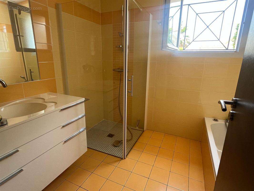 Maison Saint Georges De Didonne 6 pièce(s) 124 m2 - photo 16