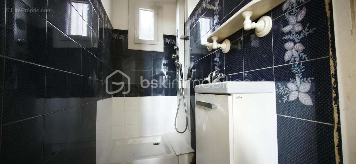 Maison t5 d’une superficie de 132 m2- terrain 323 m2- piscinable- 4 chambres- garage-faible taxe foncière - photo 18
