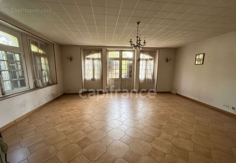 Maison à LOURDES