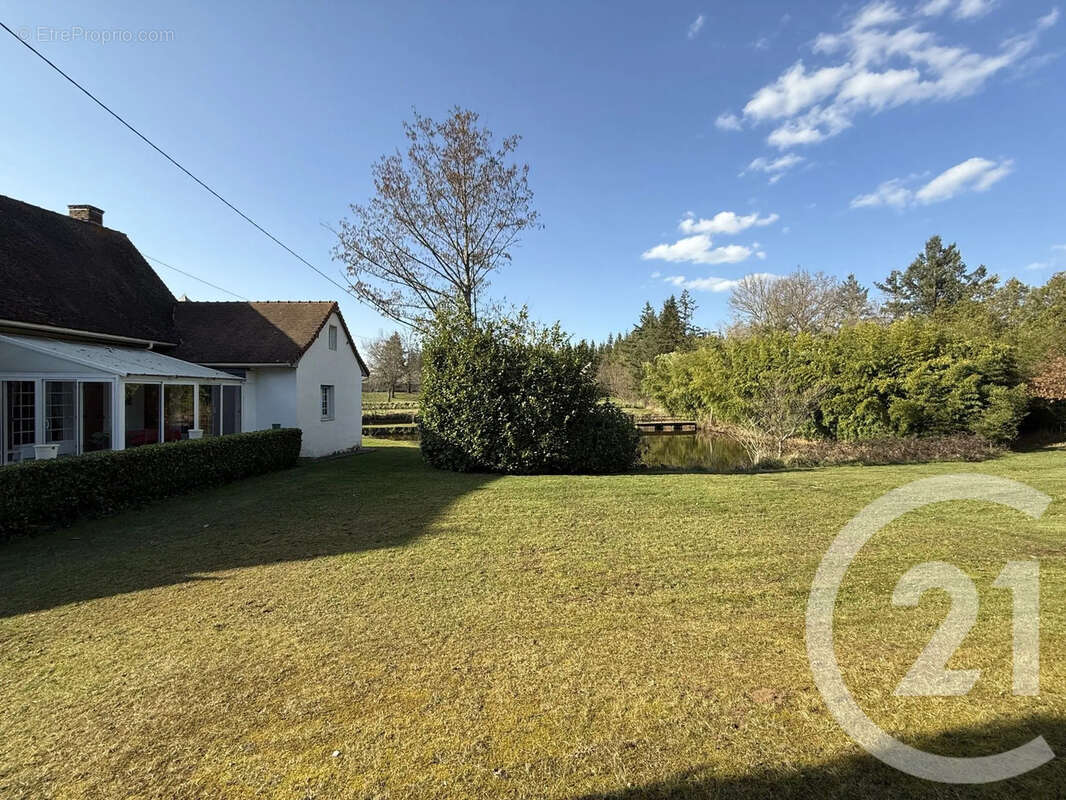 Maison à VILLENEUVE-SUR-ALLIER