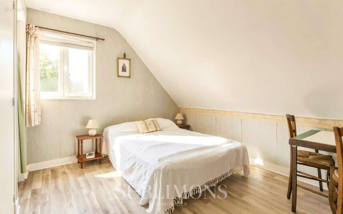 Maison à LARMOR-BADEN