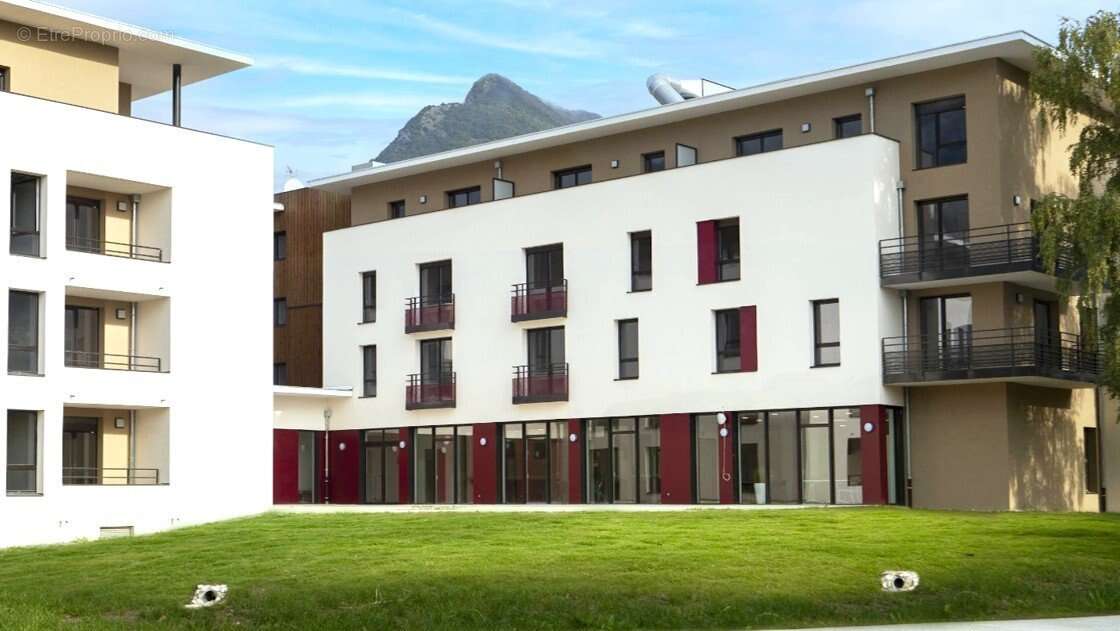 Appartement à SAINT-EGREVE