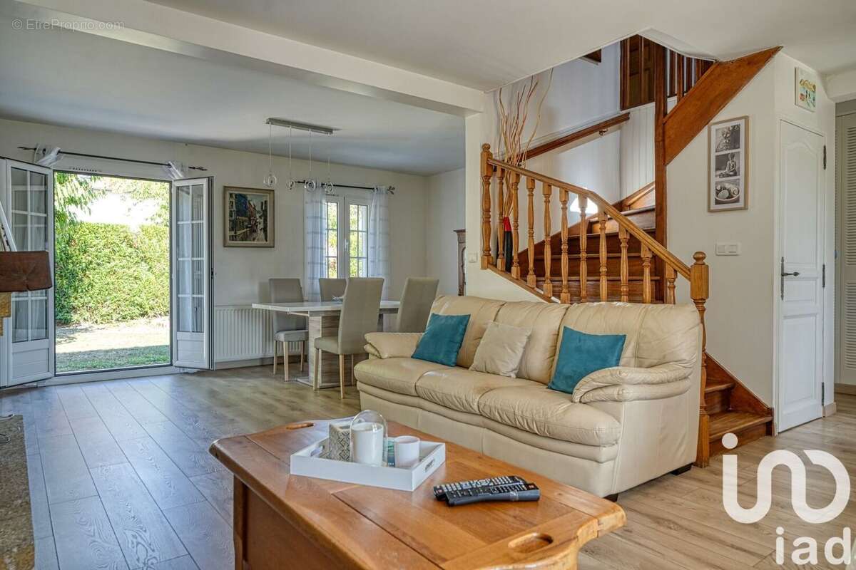 Photo 6 - Maison à CHANTELOUP-LES-VIGNES