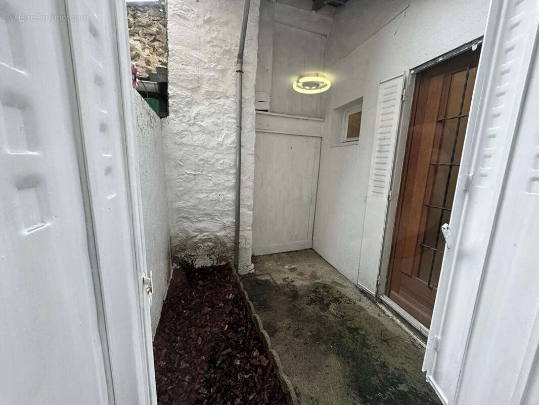 Maison à CHATEAUPONSAC