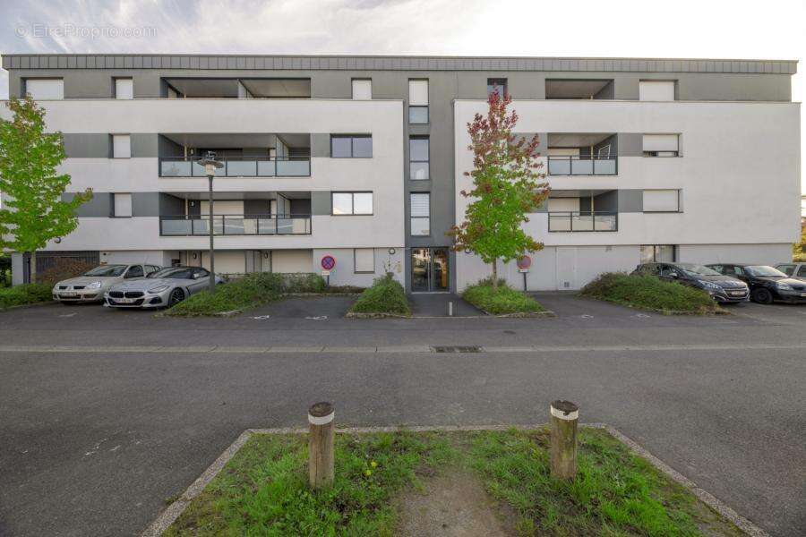 Appartement à LE RHEU