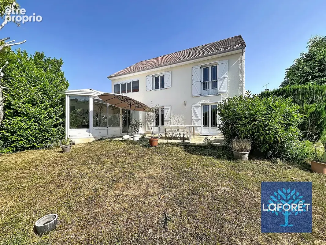 Maison à LA FERTE-ALAIS