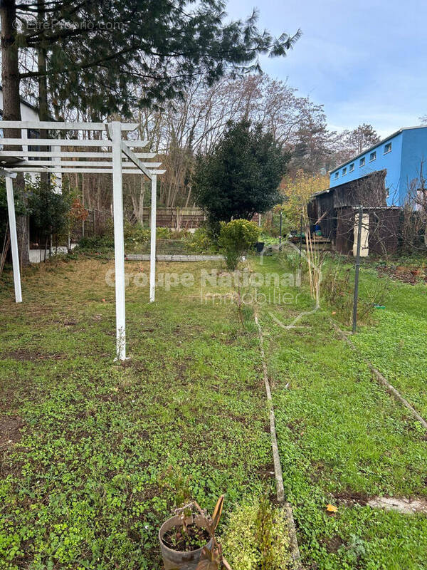 Terrain à FRANCONVILLE