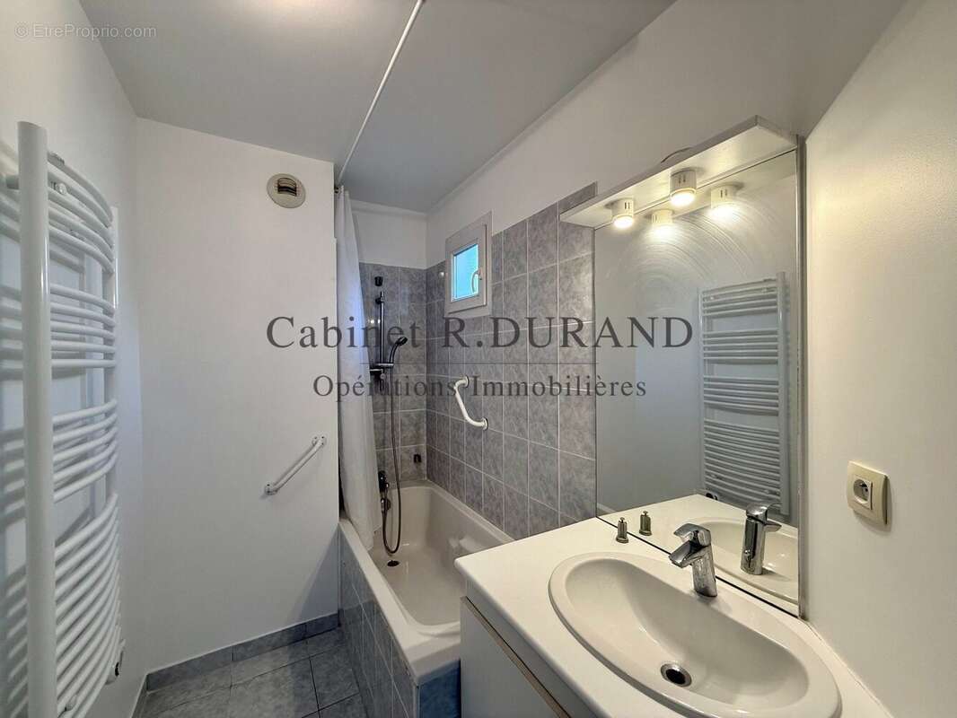 Appartement à COLOMBES