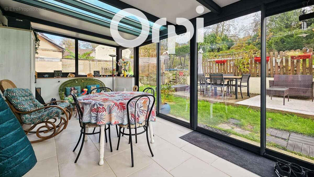 Maison à MOYENNEVILLE