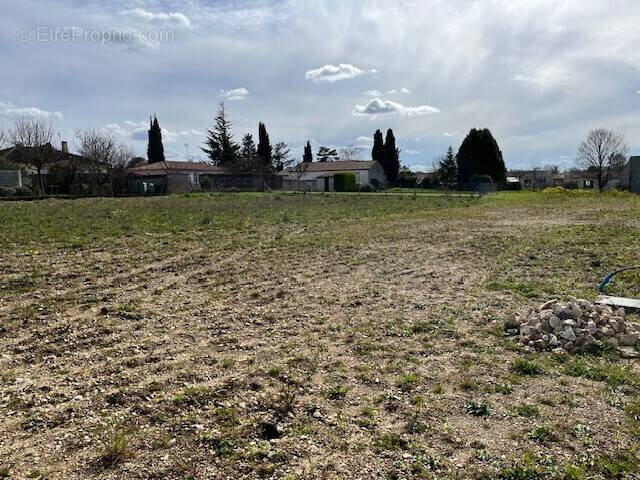 Terrain à LES METAIRIES