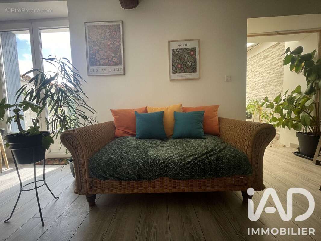 Maison 94 m² à Saint-Xandre  - photo 8