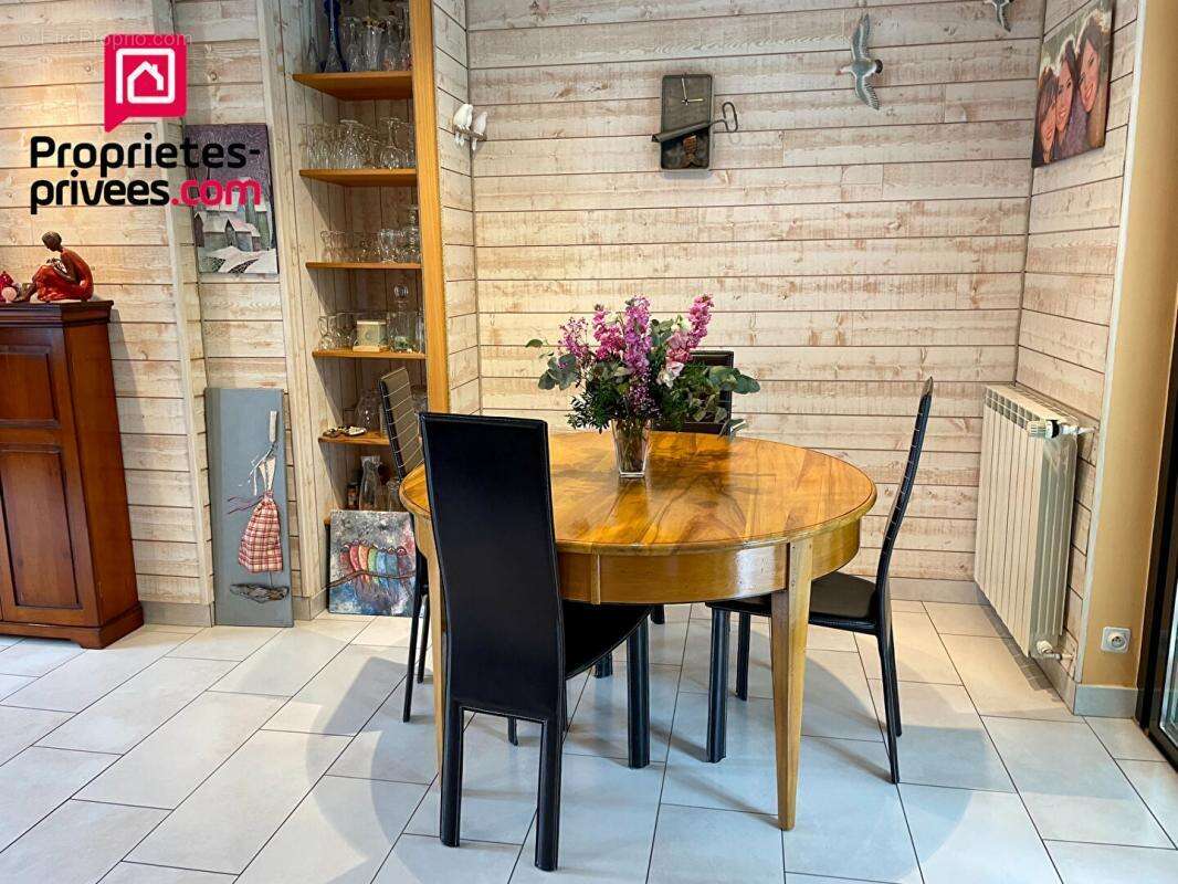 Maison à LA CHAPELLE-CARO