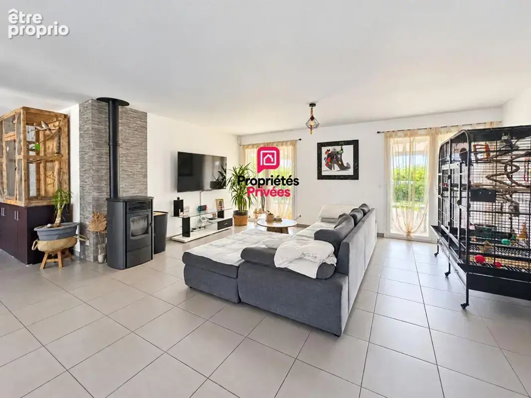 Maison plain-pied 3 chambres bureau terrain 3500 m² - photo 4