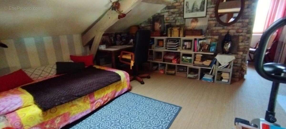 Maison à SAINT-LAURENT-LES-TOURS