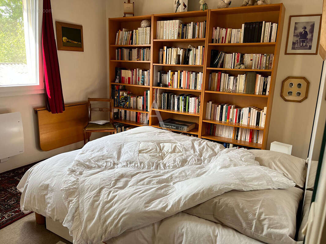 Maison à SAINT-MAUR-DES-FOSSES