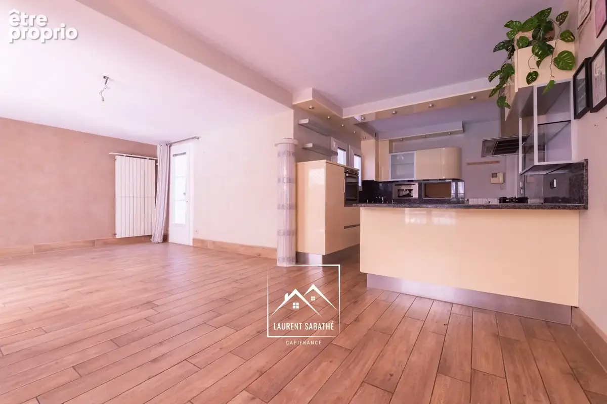 PAU (64) –  À VENDRE - Maison familiale de 213 m² - 5 chambres, bureau et piscine - photo 8
