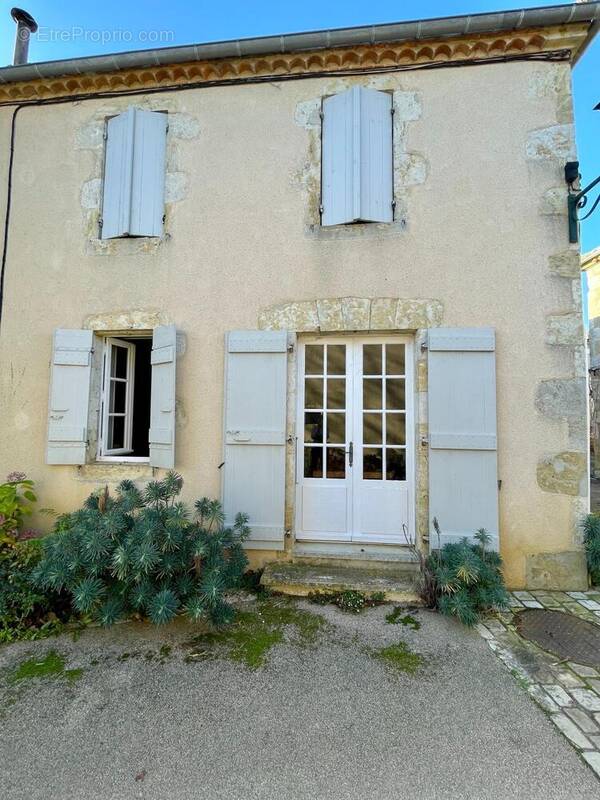 Photo 1 - Maison à LAGARDERE