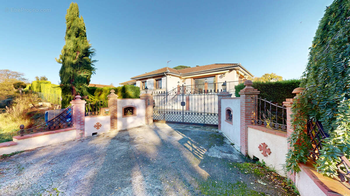 Maison à SAINT-LEON