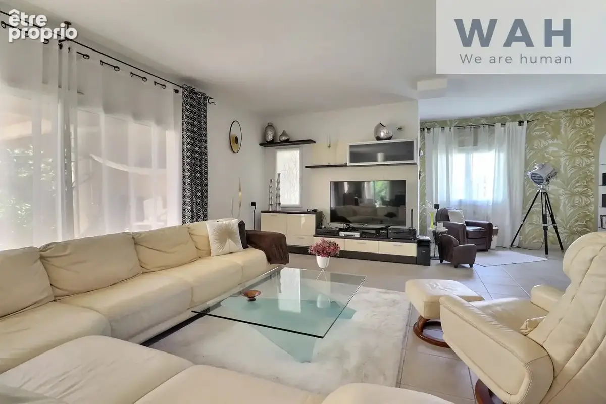 Villa familiale, 7 pièces, 5 chambres avec garage et piscine - photo 8