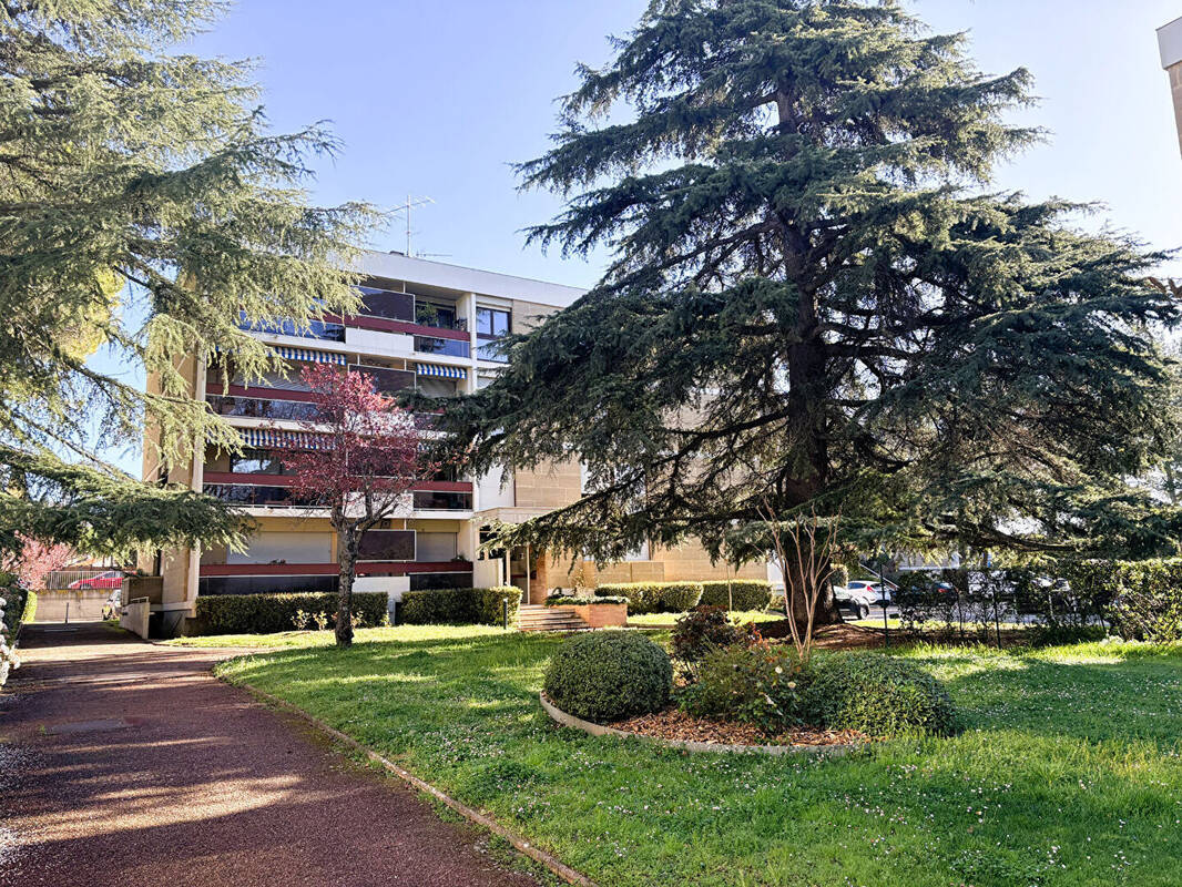 Appartement à AIX-EN-PROVENCE