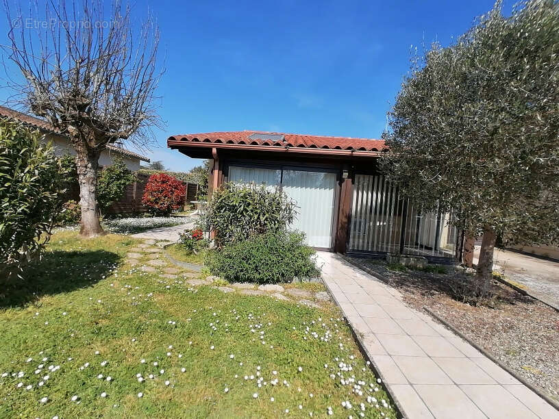 Maison à CASTELSARRASIN