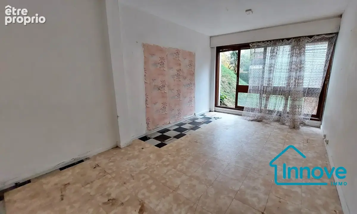 Appartement 1 pièce 26 m² à vendre à Rocquencourt (78150) - photo 2