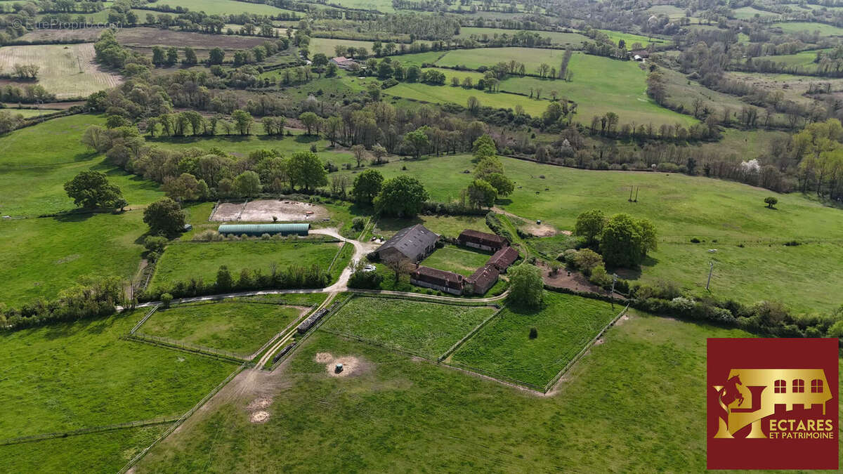 ANCIEN MONASTERE de 214 m2 sur 50 ha - Idéal élevage chevaux - photo 2