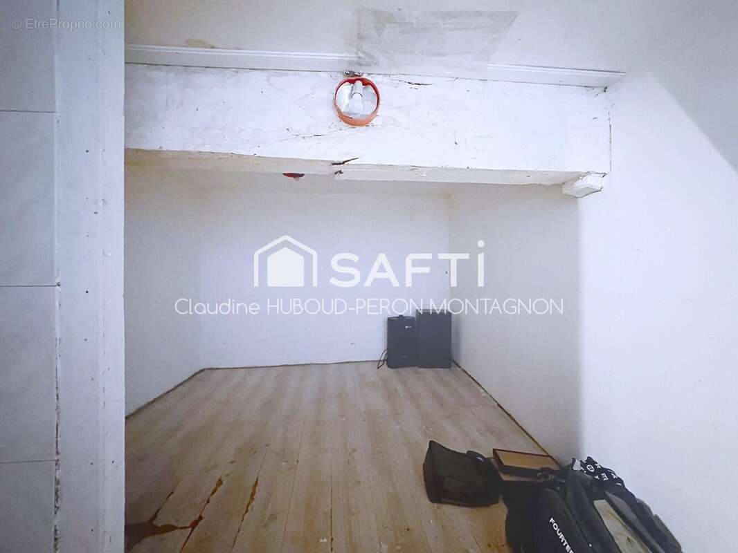 Commerce 59 m² à Voiron  - photo 5