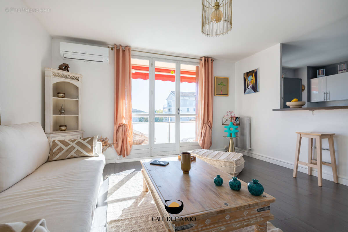 Appartement à MARSEILLE-12E